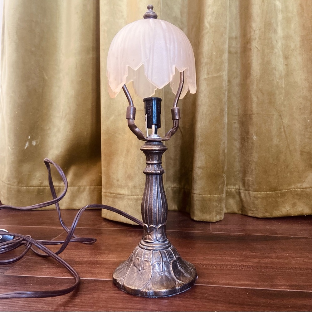 Vintage Meyda Tiffany Style 11” Table Lamp